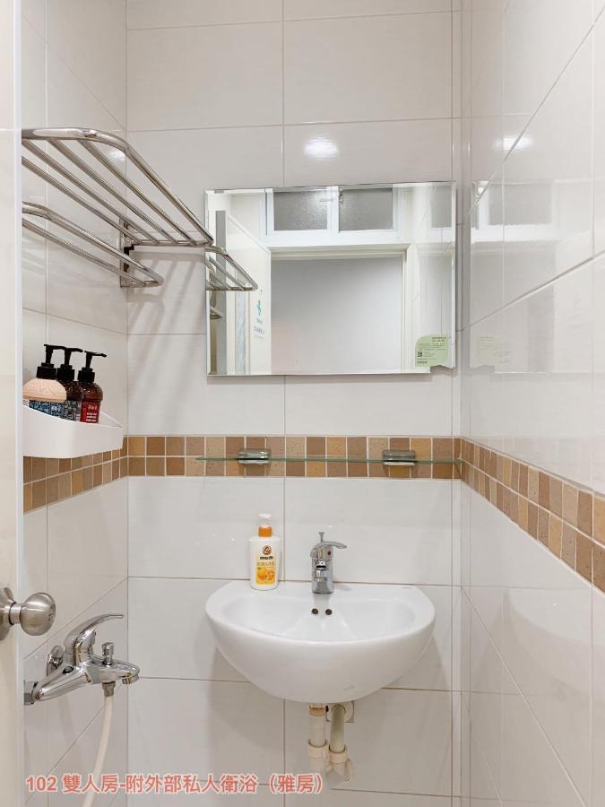 Tt Guesthouse旅人時光民宿 Tainan Exteriör bild